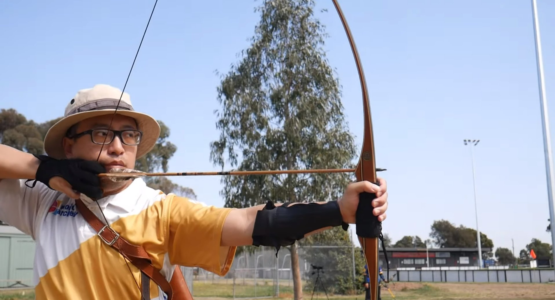 Лук традиционный длинный Sanlida Royal X8 68" LH  Long bow комплект для левши