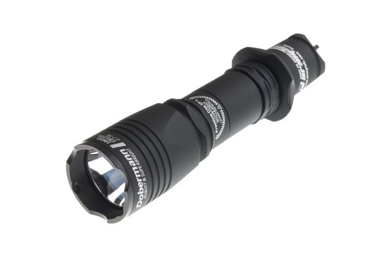 Фонарь Armytek Dobermann Зеленый